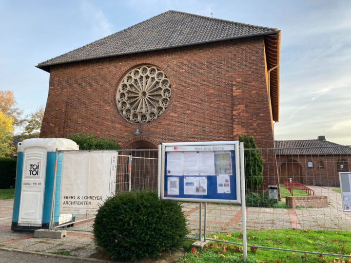 Sanierung der Kirche Herz-Jesu in Wesel-Feldmark